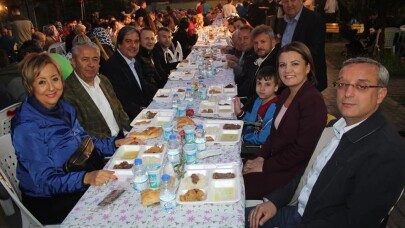 Başkan Hürriyet, vatandaşlarla iftarda buluştu