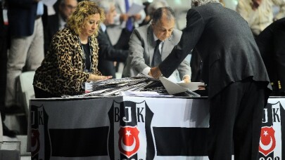 Beşiktaş’ta oylar sayılıyor