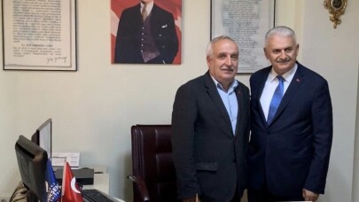 Binali Yıldırım’dan muhtar ziyareti