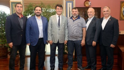 Bursa iş dünyasından Dündar’a hayırlı olsun ziyareti