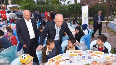 Dursunbey’de Kırsal Mahalle’de Yaşayan Çocuklara Özel İftar