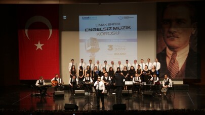 Engelleri müzikle aşıyorlar