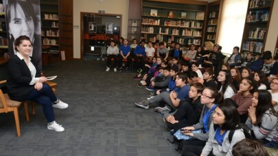 Erbulak’tan Nezihe Meriç öyküleri dinlediler