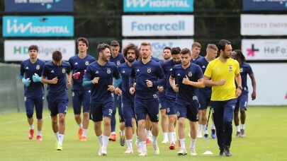 Fenerbahçe’de Antalyaspor maçı hazırlıkları sürüyor