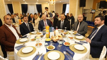 Gebze ailesi iftarda buluştu