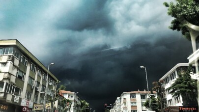 İstanbul’da dolu sürprizi