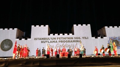 İstanbul’un Fethi’nin 566. yılı Maltepe Sahili’nde kutlandı