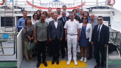 İzmir ile Urla arasında vapur seferleri başladı