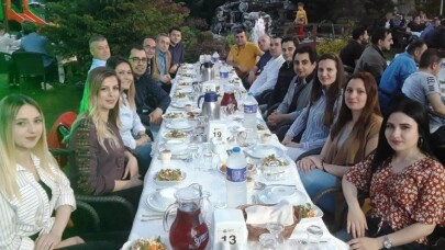 Kardelen ailesi iftarda buluştu
