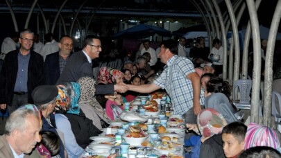 Lalaşahin’de ramazan bereketi