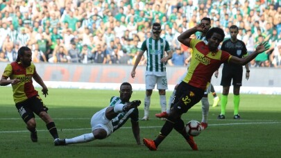 Lima Bursaspor’dan ayrıldı