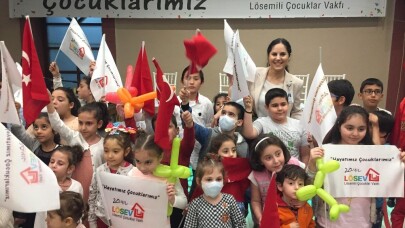 Lösemili çocuklar aileleriyle iftarda buluştu