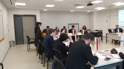 MEFMUN’dan İhlas Kolejine üç ödül birden