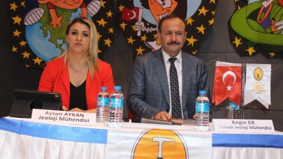 Öğrencilere deprem konferansı