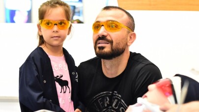 Okan Kurt kızı ile meslekleri deneyimledi