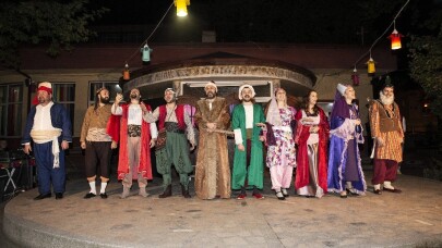 Ramazan geceleri tiyatroyla renklendi