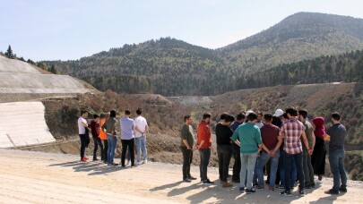 SAÜ’lü öğrencilerden ADASU HES ve Akçay barajına ziyaret