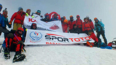 100. Yılında 19 Mayıs Erciyes Dağı Tırmanışı Tamamlandı