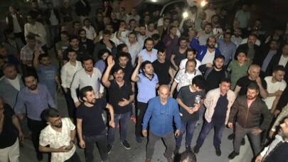 UBER sürücüleri darp edilen meslektaşları için eylem yaptı