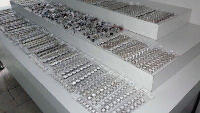 22 bin dolar değerinde altın ve gümüş çalan şüpheli yakalandı