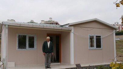Başkan Akgün, ihtiyaç sahibi ailelerin yardımına koşuyor
