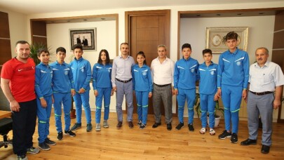 Başkan Çiftçi, genç boksörleri kabul etti