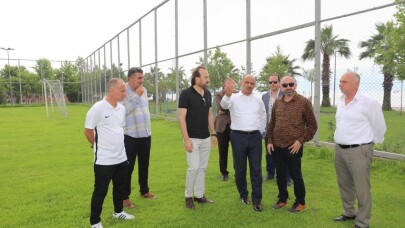 Başkan Söğüt ve Üzülmez, Kocaelispor’un yeni tesislerini gezdi