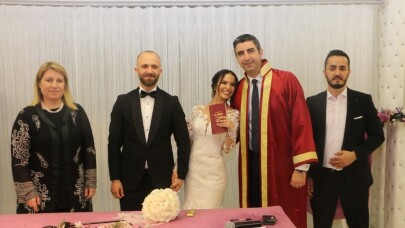 Başkan Yüksel, şehit yakınının nikahını kıydı