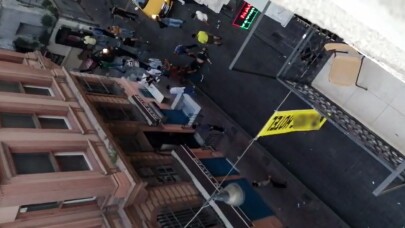 Beyoğlu’nda eğlence çıkışı tekme tokat kavga