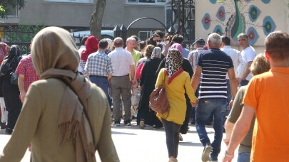 Bursa’da kimlik yerine ehliyetle gelen öğrenciler sınava alınmadı