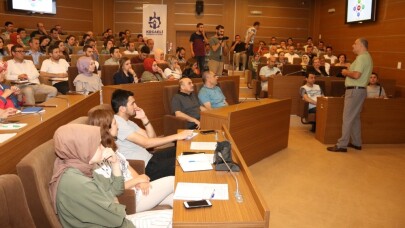 Büyükşehir ve ilçe belediye personellerine bütçe eğitimi verildi