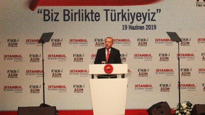 Cumhurbaşkanı Erdoğan: “Kırmızı, gri, şu liste bu liste teröristleri temizliyoruz, onlar kaçacak biz kovalayacağız”