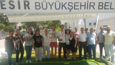 Erdek’te mini golf’ turnuvası yapıldı