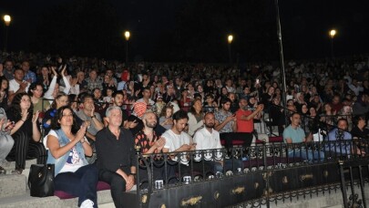 İnegöl’de folklor rüzgârı