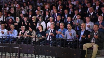 İnegöllü Kıbrıs gazileri madalyalarını aldı
