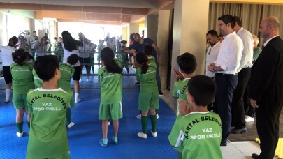 Kartal’da Yaz Spor Okulları’nda çocuklar eğitim alıyor