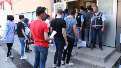 Kocaeli’de üniversite öğrencilerinin sınav heyecanı başladı