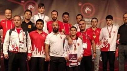 U15 Güreş Takımı’ndan Polonya’da 4 madalya