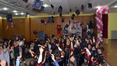 Kurdereli’de mezuniyet coşkusu