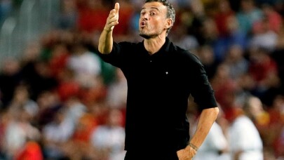 Luis Enrique, İspanya Milli Takımını bıraktı