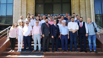 Mobilyacılardan Özbekistan çıkarması