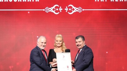 Müge Anlı’ya Kızılay’dan platin madalya
