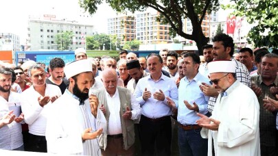 Mursi için Bağcılar’da gıyabi cenaze namazı kılındı