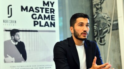 Nuri Şahin: "Keşke Türkiye’de derbi oynasaydım diyebilirim"