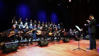 Öğretmenlerden öğrencilere müzik ziyafeti