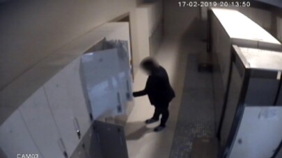 Otellerin SPA merkezine dadanan hırsız kamerada