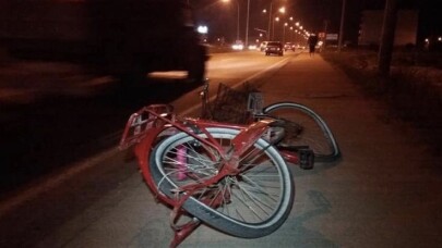 Otomobil bisiklete çarptı: 1 ölü