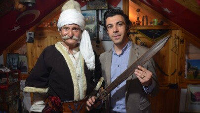 Osmanlı’da taşınan tahta kılıcın sırrı ortaya çıktı