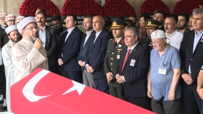 Şehit uzman çavuş Hayta, son yolculuğuna uğurlandı