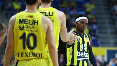 Tahincioğlu Basketbol Süper Ligi Play-off: Fenerbahçe Beko: 102 - Tofaş: 68